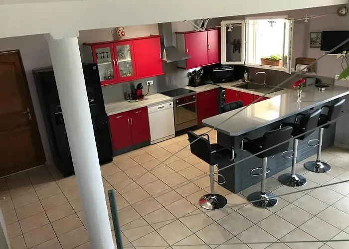 Maison Spacieuse * Груиссан