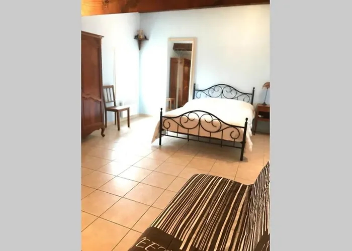 Maison Spacieuse Груиссан